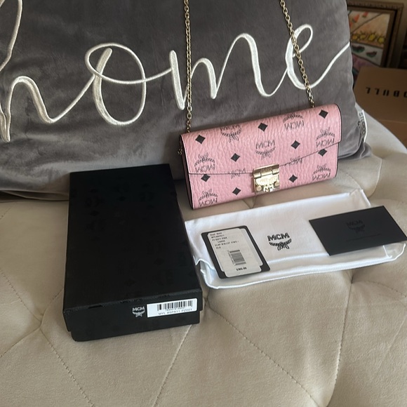 MCM Pink Chain Wallet - Picture 7 of 8